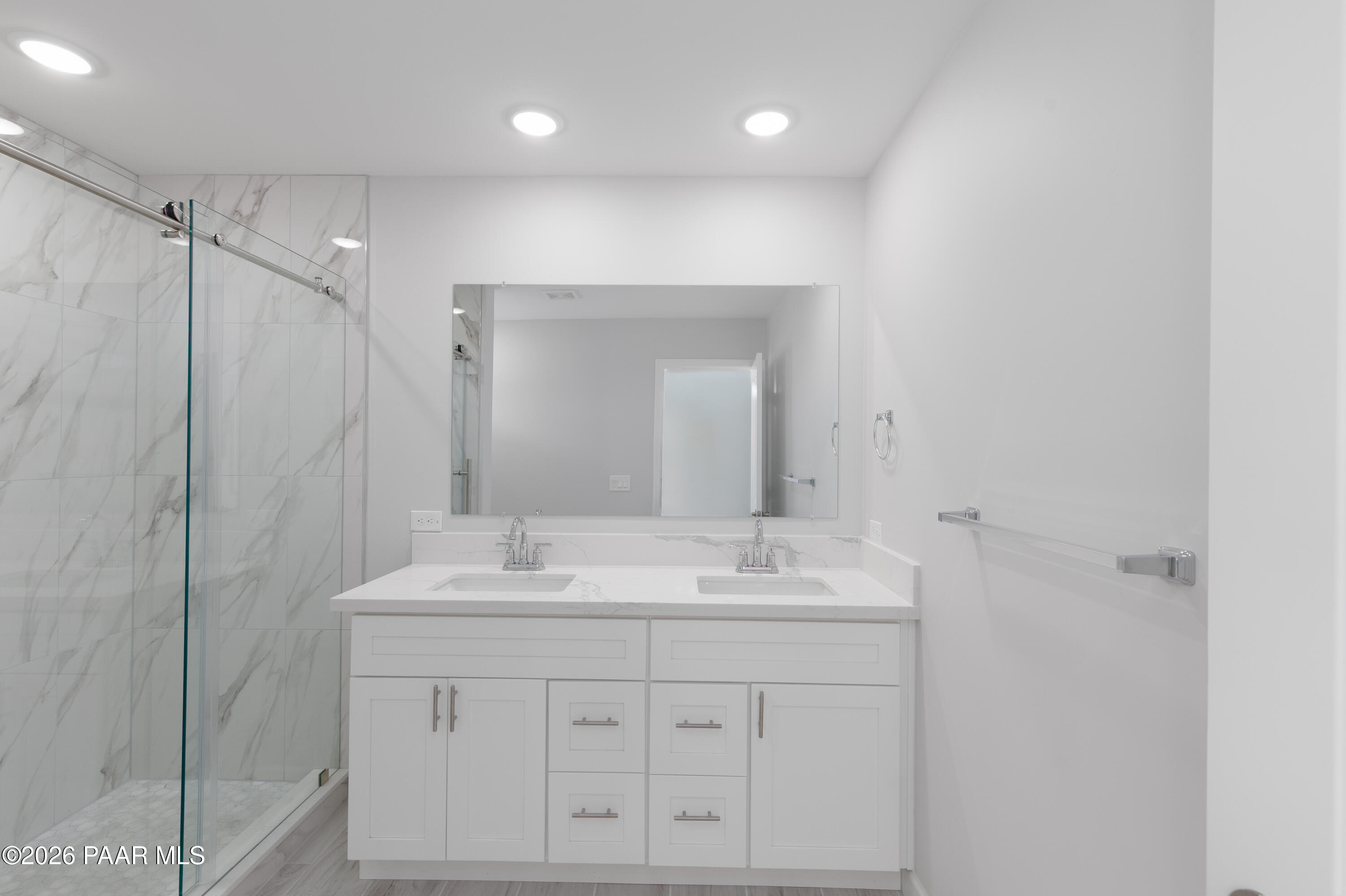 20275 East Mesa Verde Road Mayer, AZ 86333 - Photo 25 of 33 Master Bath 2