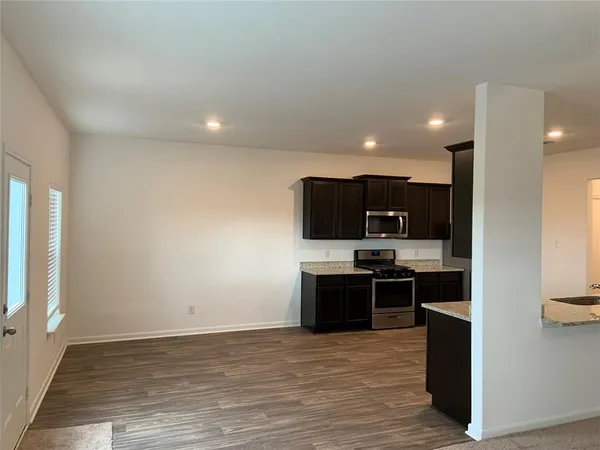 $1,799 | 4011 Trail De Paris New Braunfels Tx 78132, New Braunfels, TX 78132