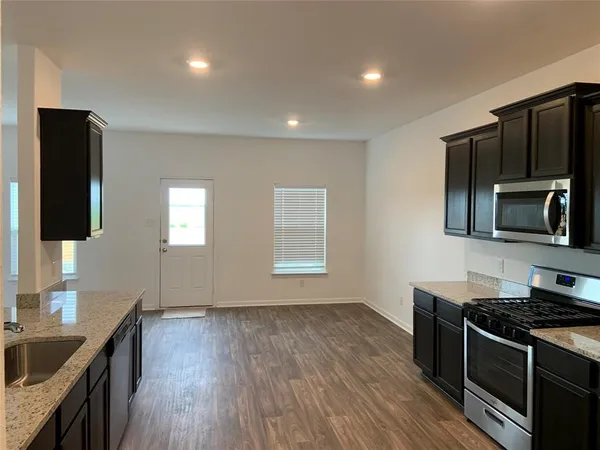 $1,799 | 4011 Trail De Paris New Braunfels Tx 78132, New Braunfels, TX 78132