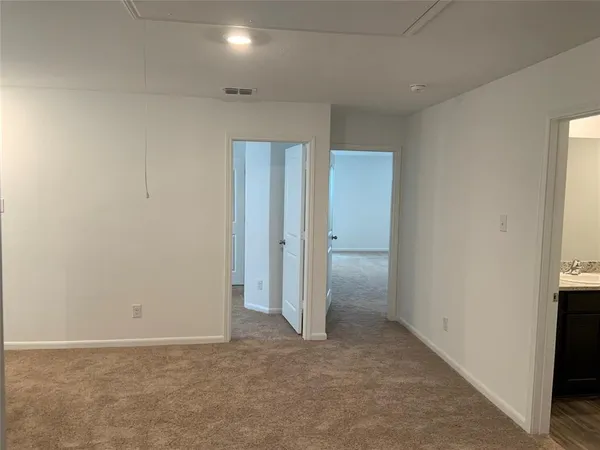$1,799 | 4011 Trail De Paris New Braunfels Tx 78132, New Braunfels, TX 78132