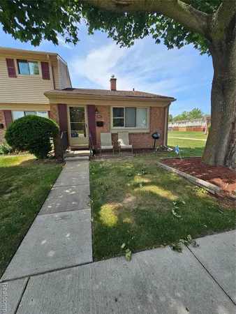 $57,500 | 9700 Pine Street, Taylor, MI 48180