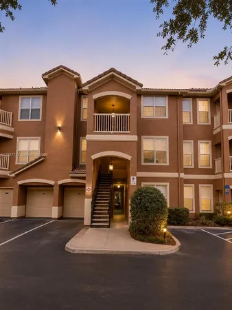 $1,800 | 8836 Villa View Circle, Unit 306, Orlando, FL 32821