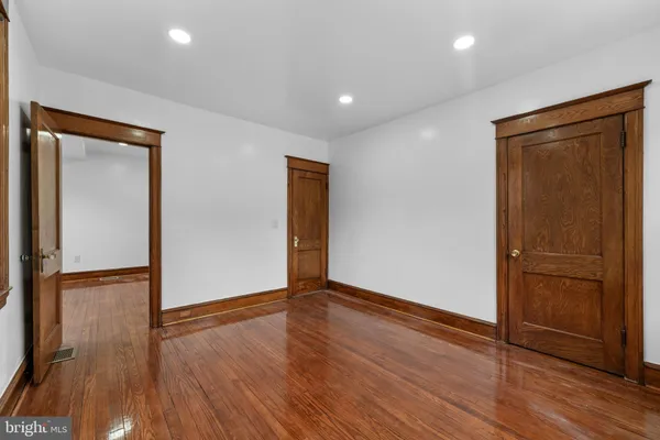 an empty room with window