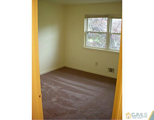7 Marvin Road Monmouth Junction, NJ 08852 - Photo 17 of 25 Gallery Image 17