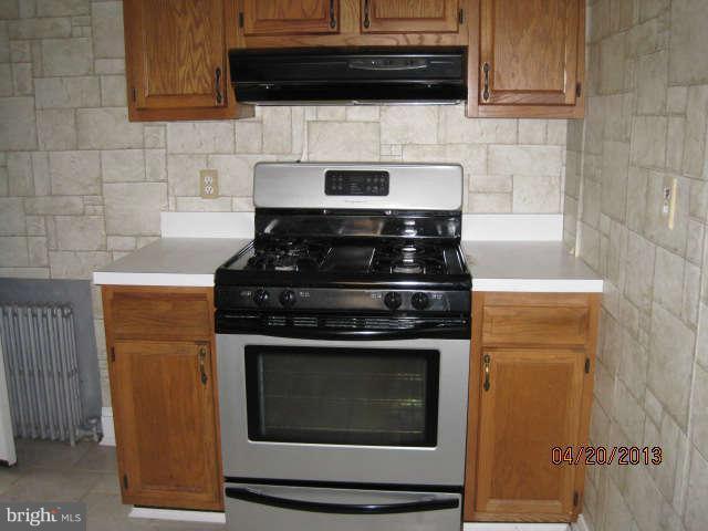 30 Summerfield Road Baltimore, MD 21207 - Photo 6 of 19 Kitchen