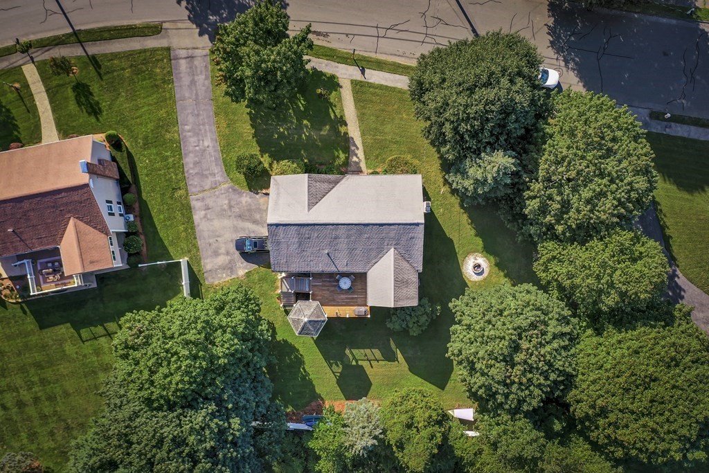 31 Longbow Road Danvers, MA 01923 - Photo 8 of 37 Gallery Image 8