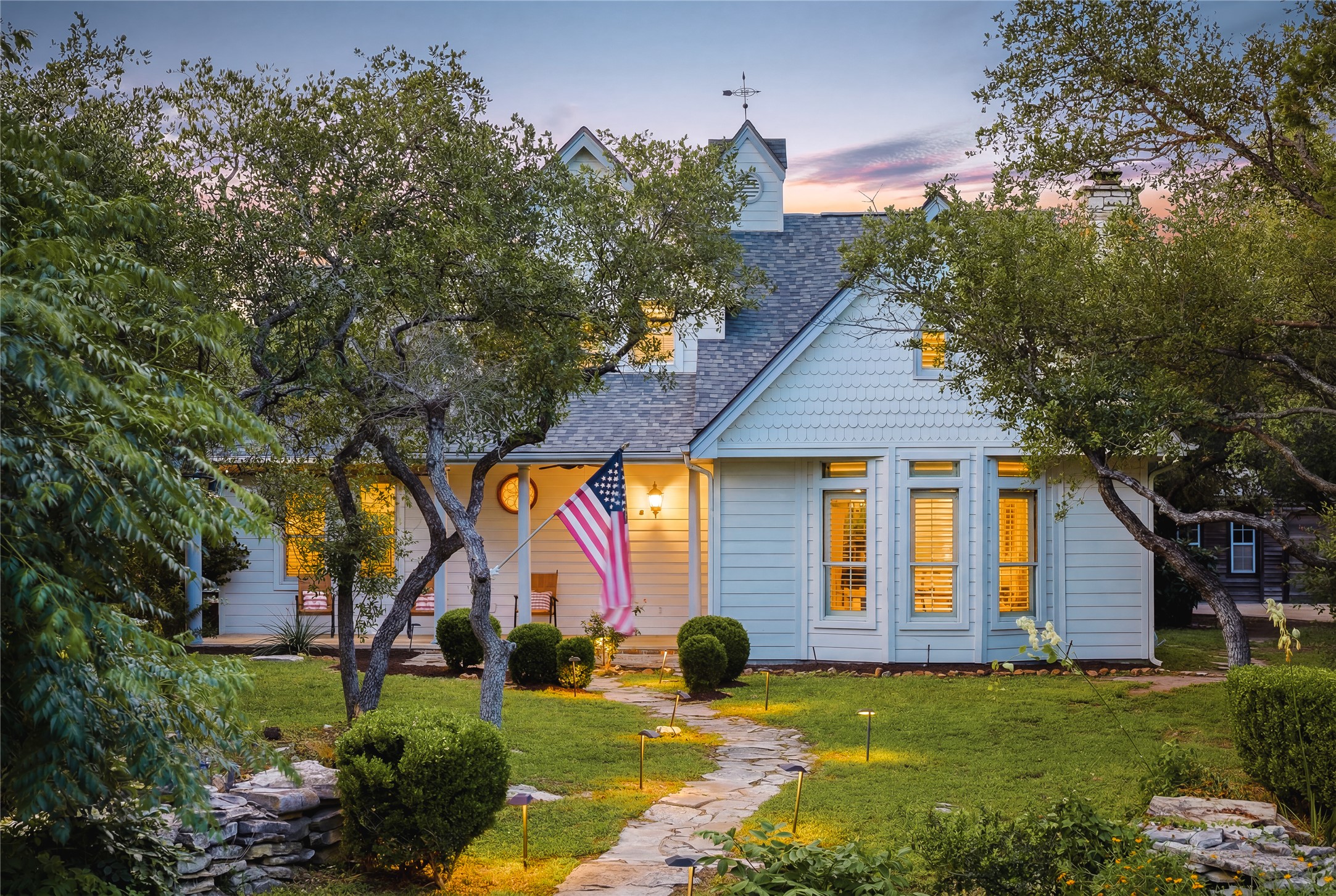 9008 Zyle Road Austin, TX 78737 - Photo 5 of 40 Fabulous, rare and inviting. Come on in!