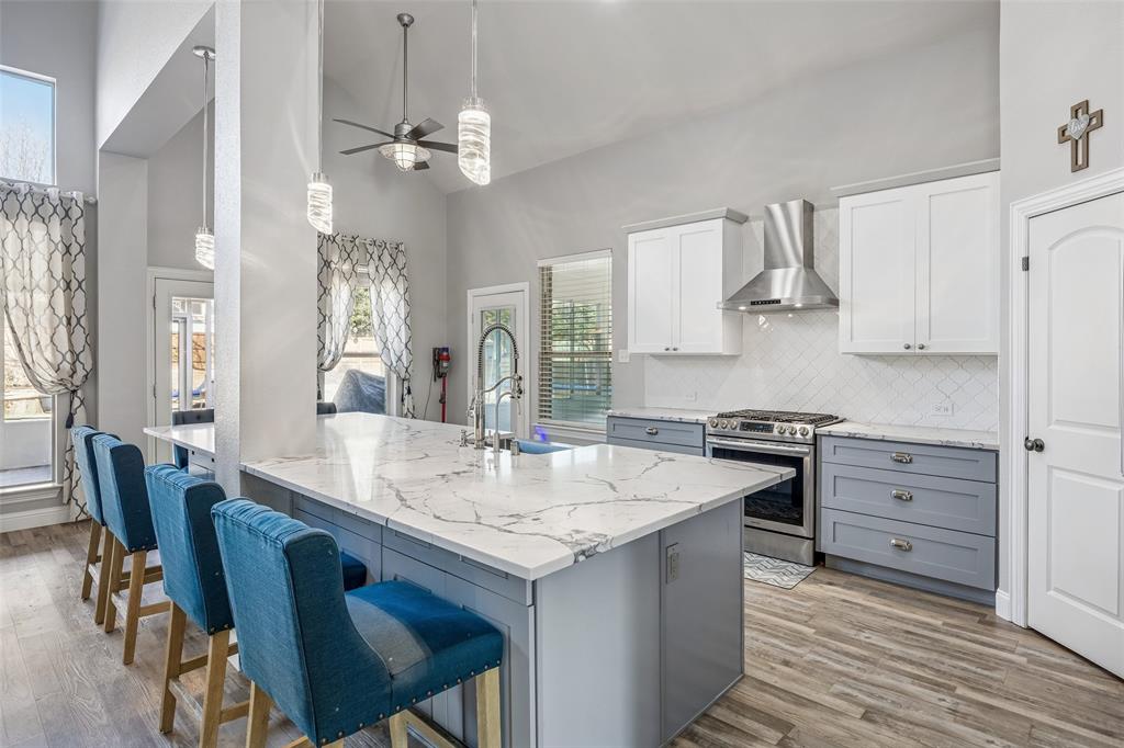 8100 Caelan Court McKinney, TX 75071 - Photo 8 of 37