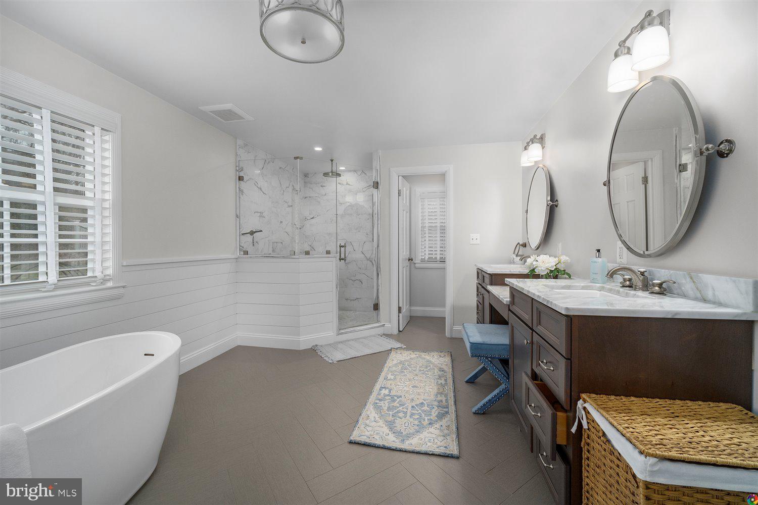 3008 Russell Road Alexandria, VA 22305 - Photo 33 of 56 Primary bathroom with soaking tub & custom shower