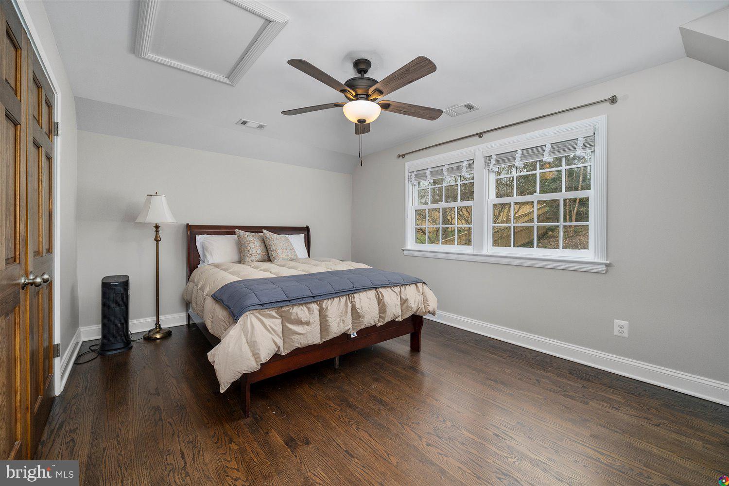 3008 Russell Road Alexandria, VA 22305 - Photo 39 of 56 3rd UL bedroom with hardwood floors