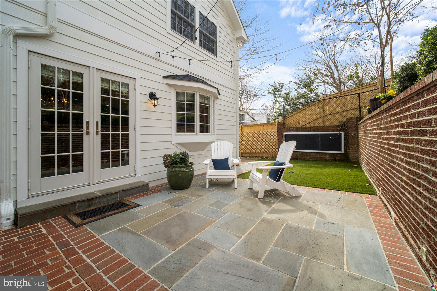 3008 Russell Road Alexandria, VA 22305 - Photo 46 of 56 Seating area with French doors to kitchen/dining