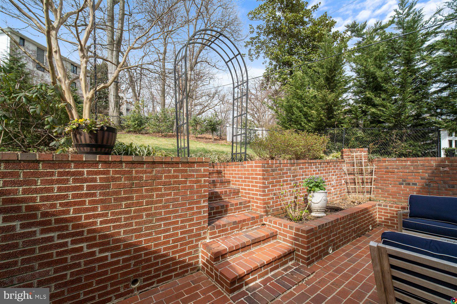 3008 Russell Road Alexandria, VA 22305 - Photo 48 of 56