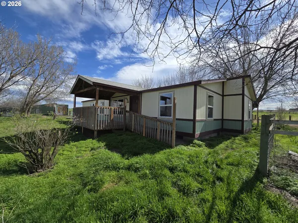 $475,000 | 80261 South Edwards Road, Hermiston, OR 97838