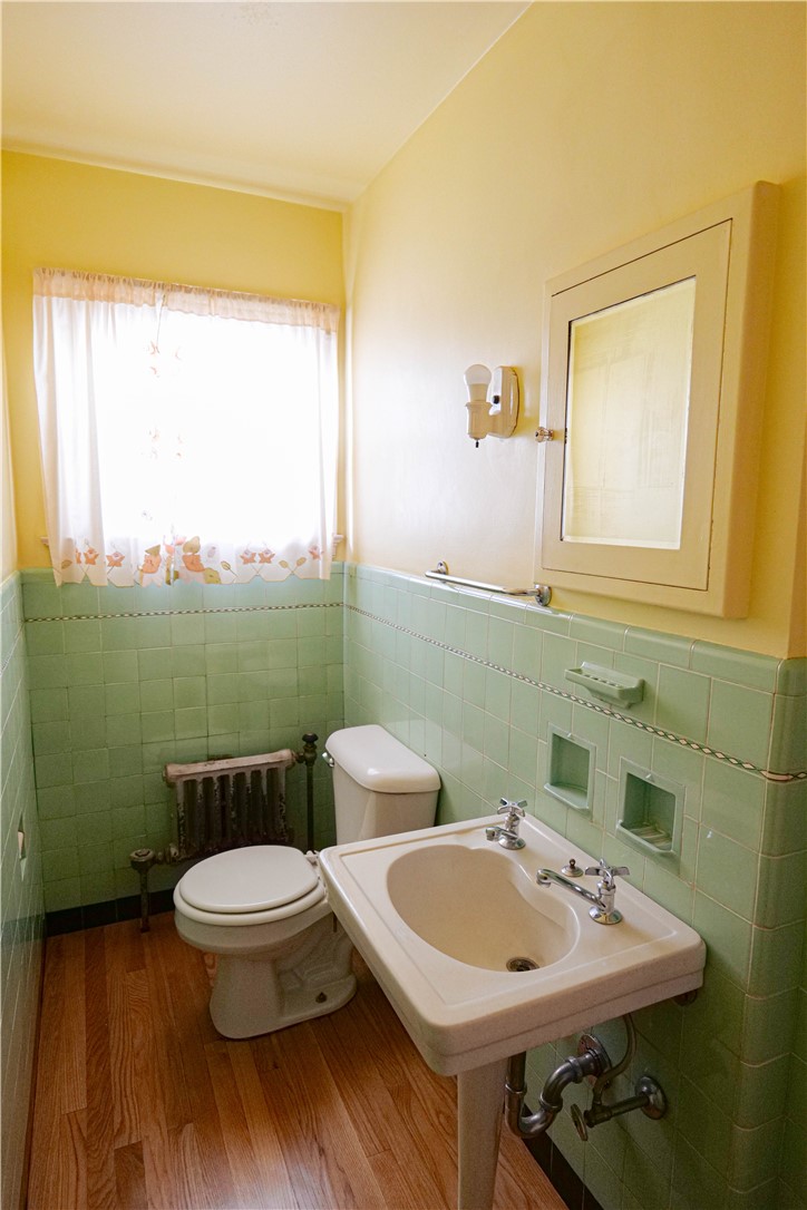 36 Underwood Street Pawtucket, RI 02860 - Photo 31 of 46