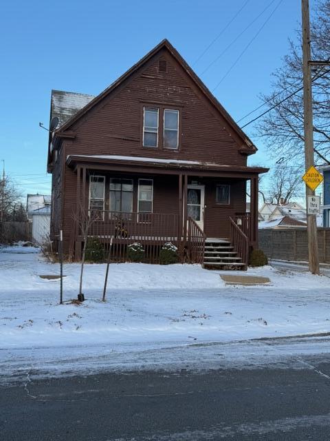 1374 Deane Boulevard Racine, WI 53405 - Photo 1 of 12 1374 Deane Blvd