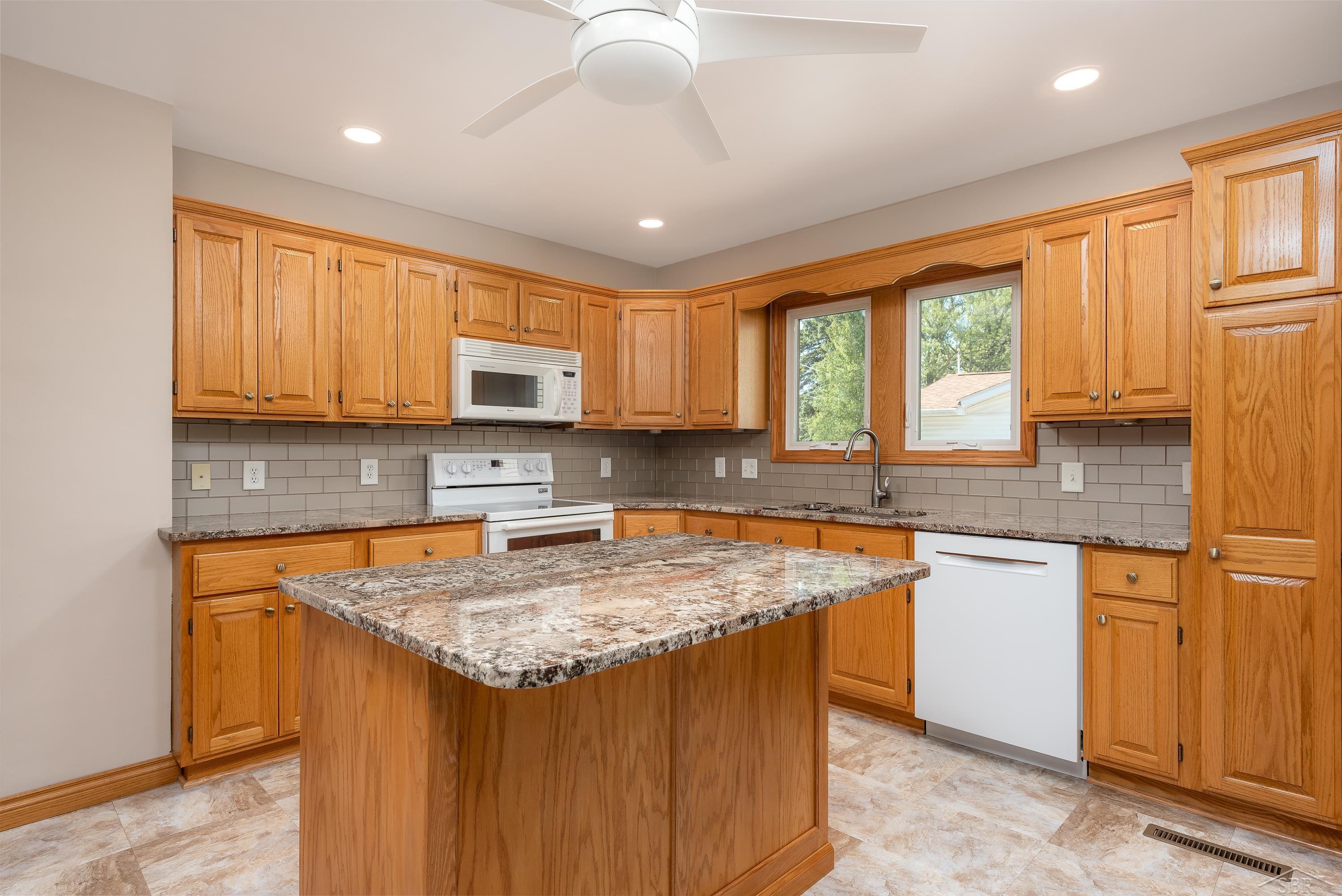 4651 Monitor Road Bay City, MI 48706 - Photo 16 of 41 Gallery Image 16
