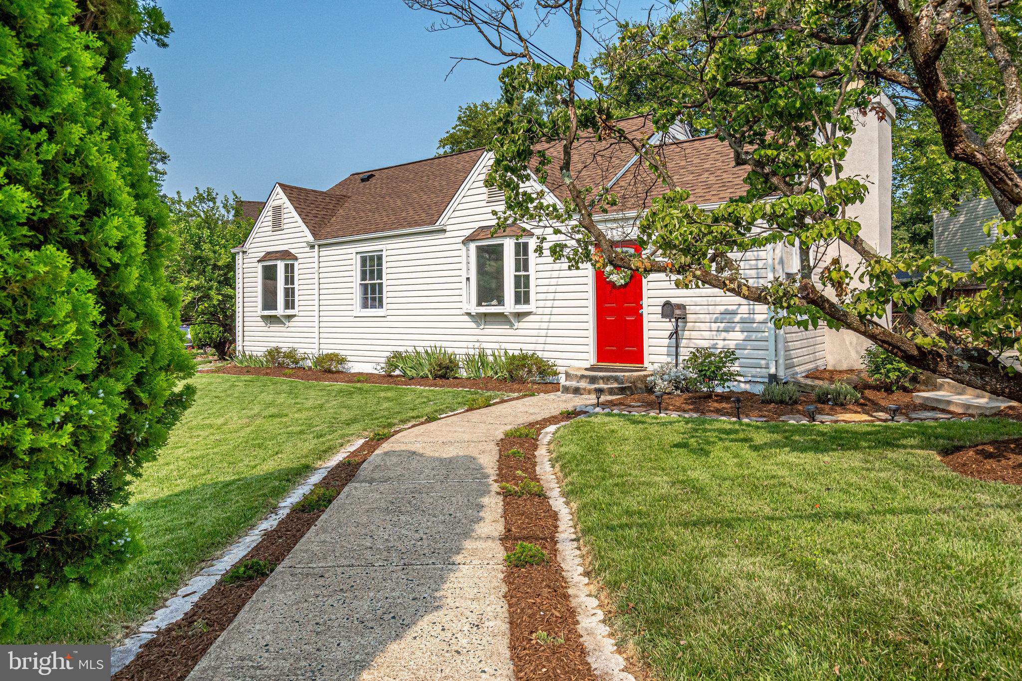 6919 Barrett Road Falls Church, VA 22042 - Photo 5 of 69 Newly Landscaped Front Walk Way
