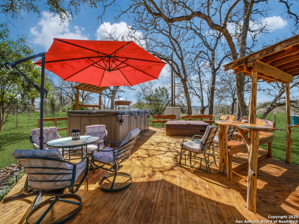 390 Galveston Street Bandera, TX 78003 - Photo 17 of 31