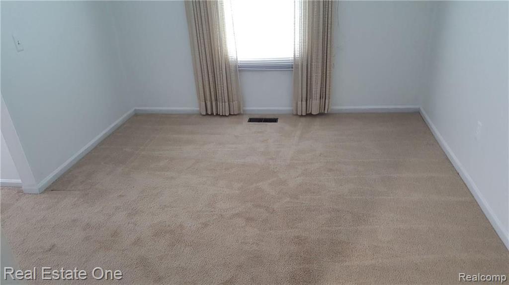 29640 Middlebelt Road, Unit 1603 Farmington, MI 48334 - Photo 3 of 31