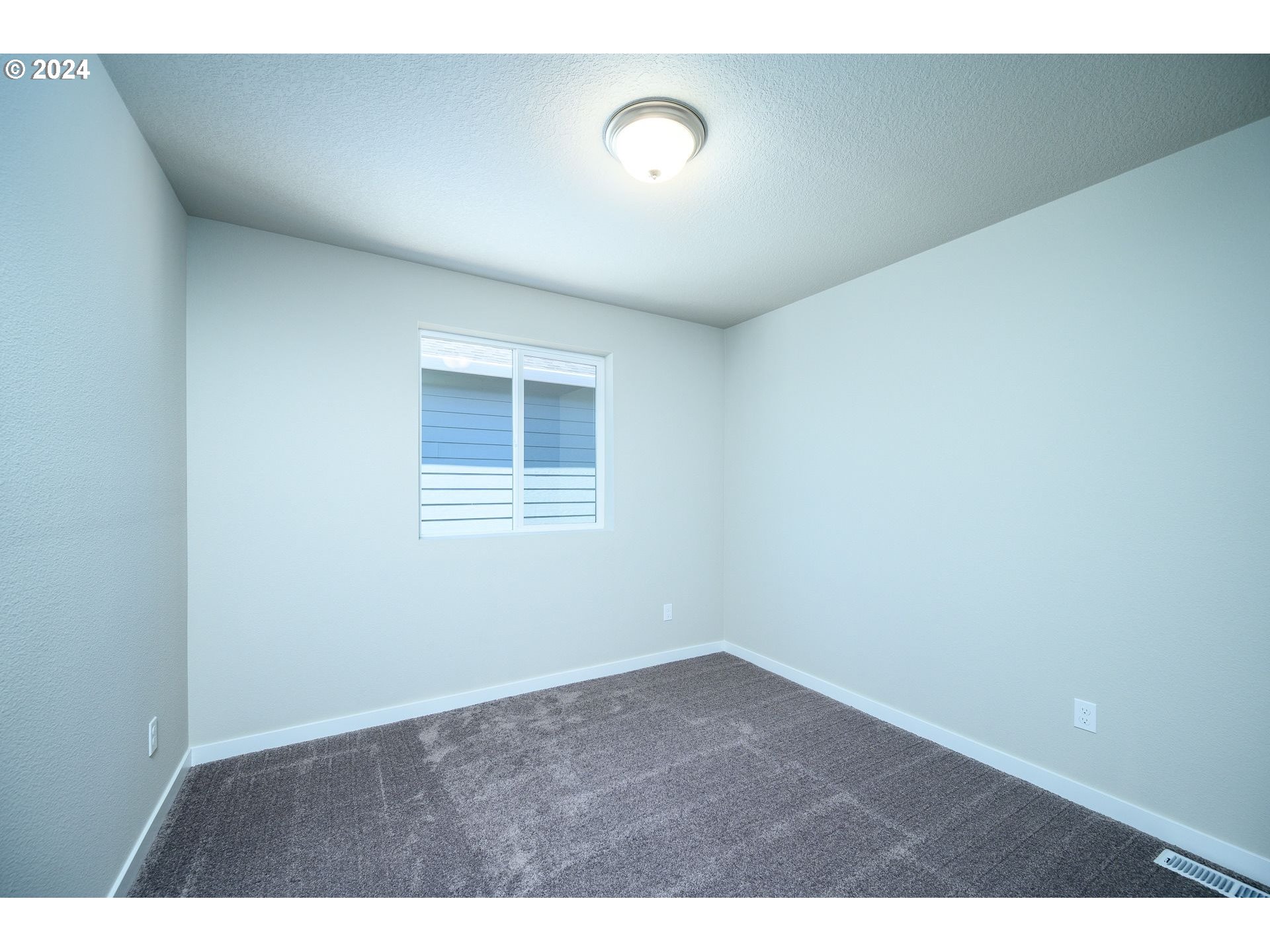 123 North 88th Drive, Unit 53 Ridgefield, WA 98642 - Photo 45 of 46 a view of an empty room