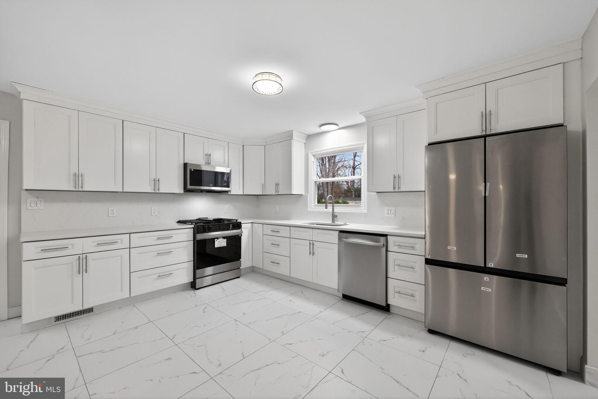 322 Madison Avenue Newfield, NJ 08344 - Photo 16 of 29