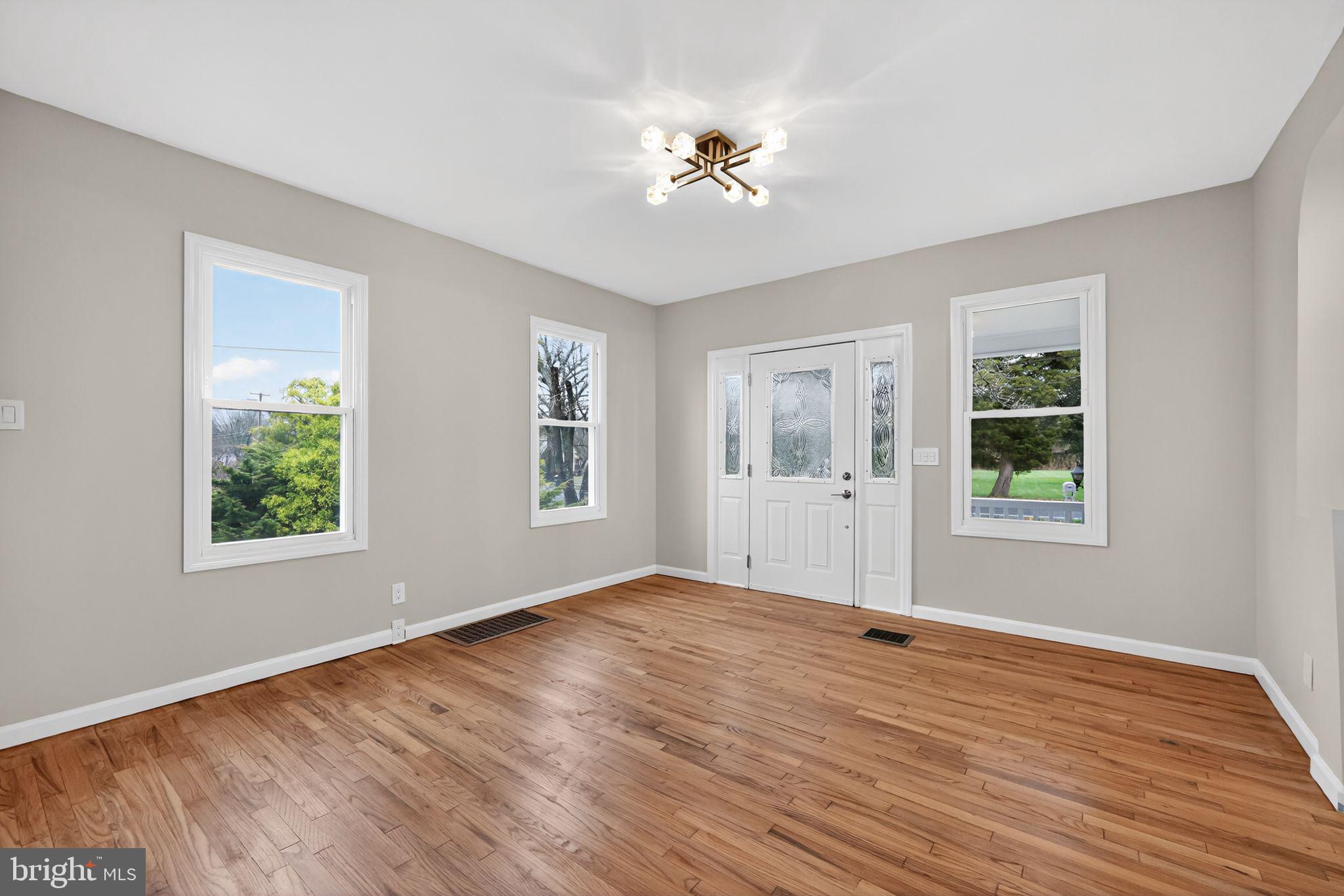 322 Madison Avenue Newfield, NJ 08344 - Photo 4 of 29