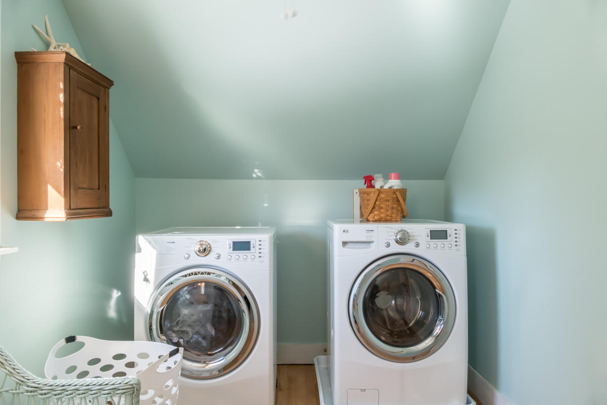 233 Royal Road Pownal, ME 04069 - Photo 26 of 35 31-Laundry