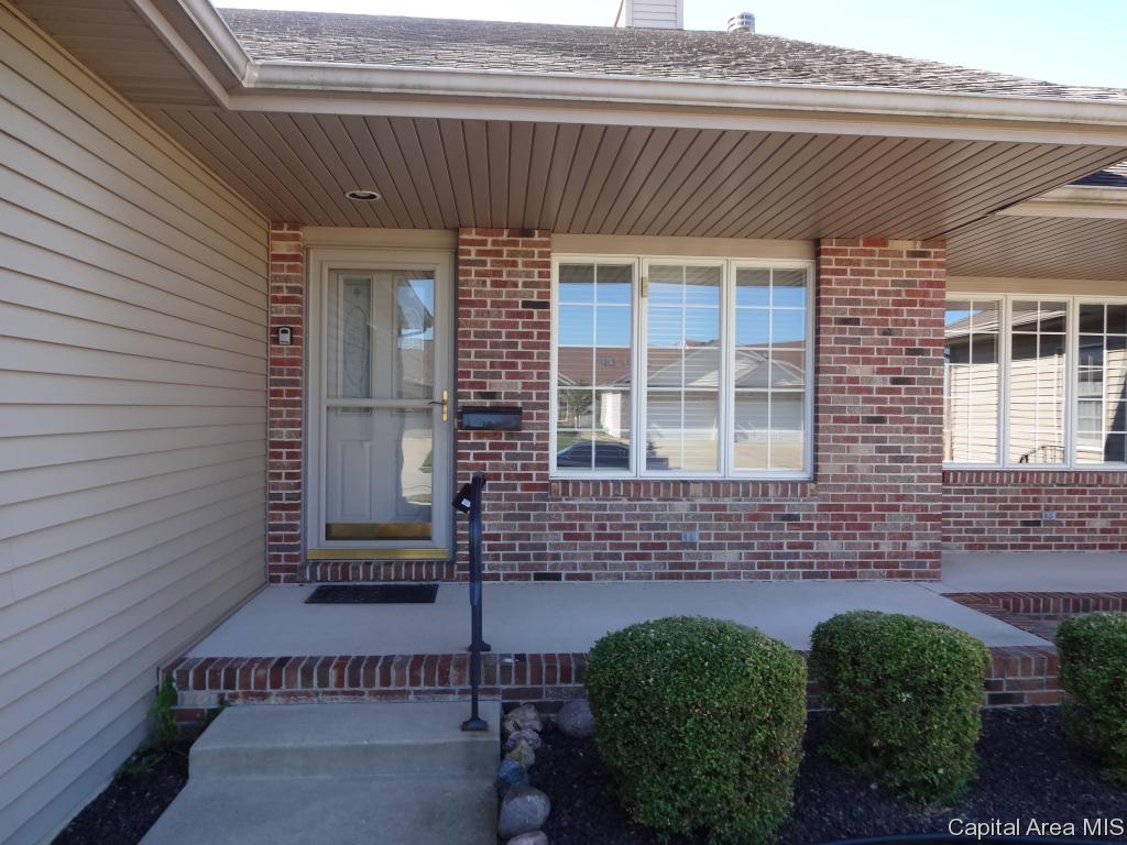 3916 Lear Drive Springfield, IL 62711 - Photo 3 of 33