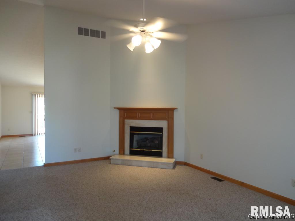 3916 Lear Drive Springfield, IL 62711 - Photo 4 of 33