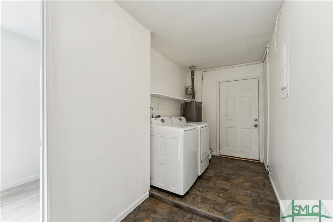 27 Davidson Avenue Savannah, GA 31419 - Photo 14 of 37 Laundryroom