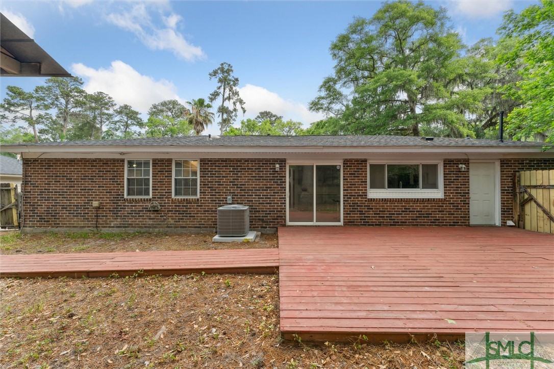 27 Davidson Avenue Savannah, GA 31419 - Photo 33 of 37