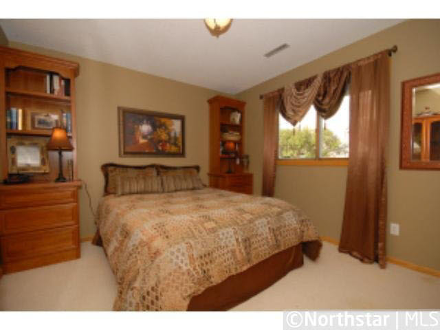142 North River Court Northeast Rochester, MN 55906 - Photo 8 of 18