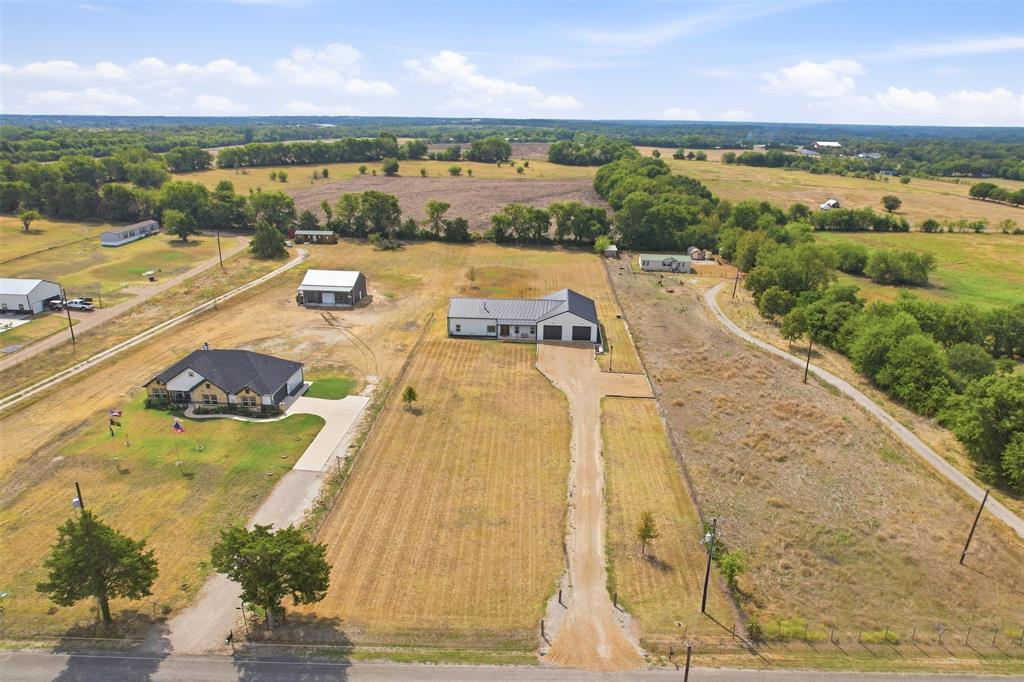 208 Chicken Field Road Whitewright, TX 75491 - Photo 37 of 40 Gallery Image 37