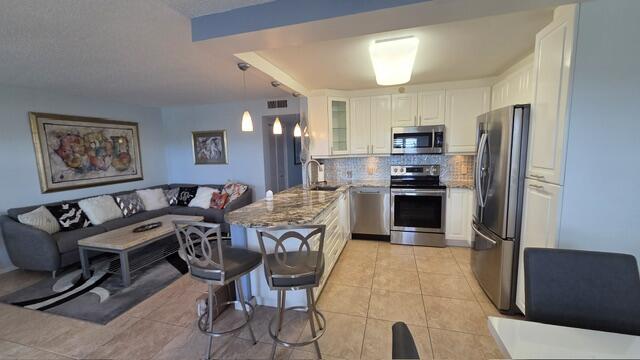 4030 Rexford A, Unit 403 Boca Raton, FL 33434 - Photo 2 of 13 Rexford 8
