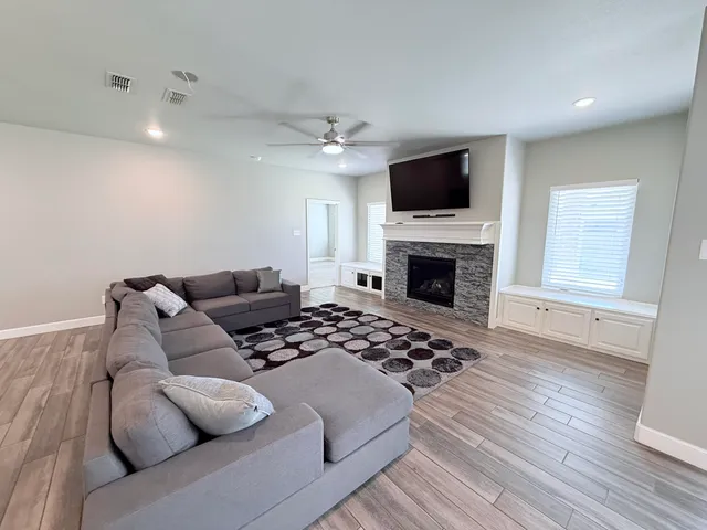 $2,100 | 6955 24th Street, Lubbock, TX 79407