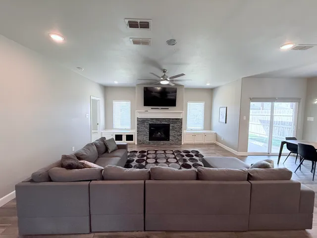 $2,100 | 6955 24th Street, Lubbock, TX 79407