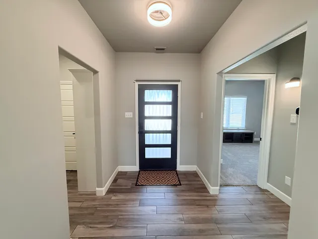 $2,100 | 6955 24th Street, Lubbock, TX 79407