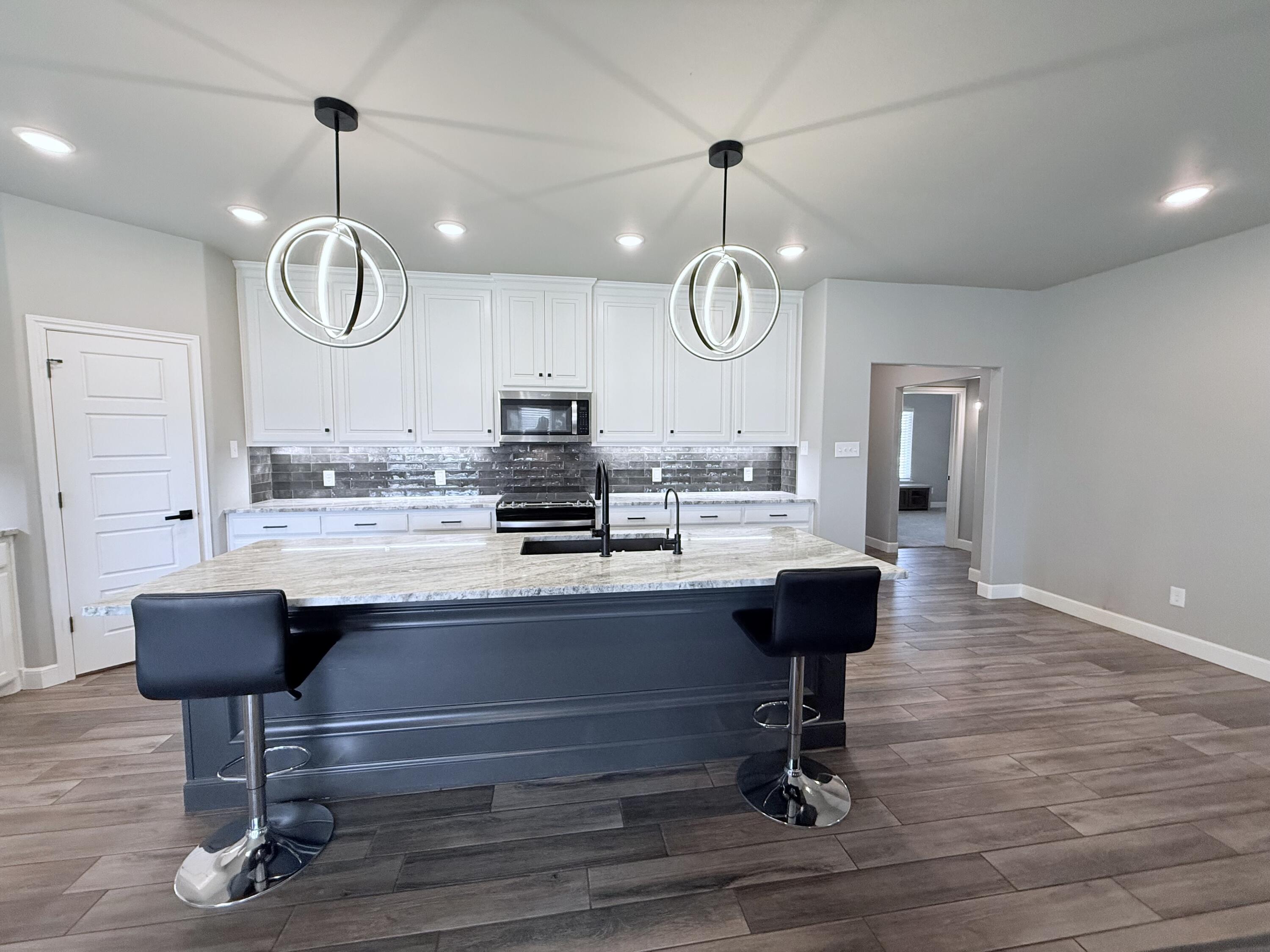 6955 24th Street Lubbock, TX 79407 - Photo 6 of 45 IMG_9670