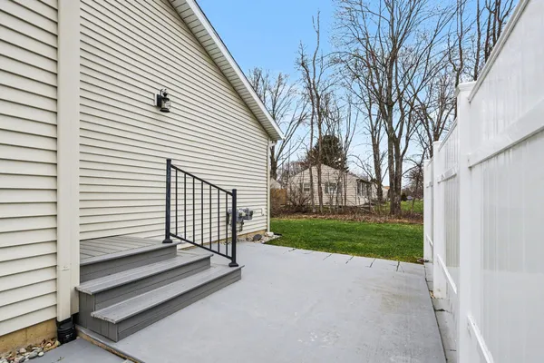 $284,900 | 10475 Hammock Circle, Portage, MI 49024