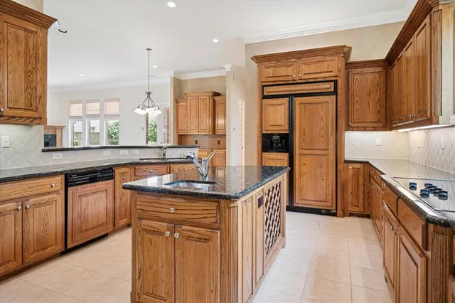 $999,900 | 6613 Crown Forest Drive, Plano, TX 75024