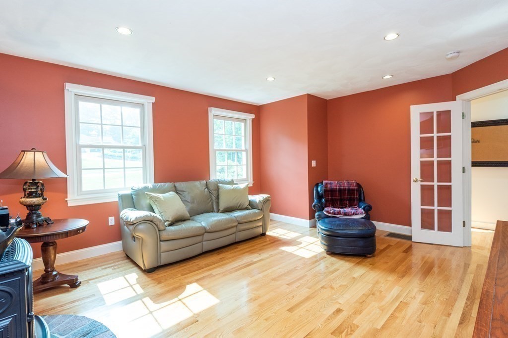 3 Hood Farm Road Ipswich, MA 01938 - Photo 10 of 38