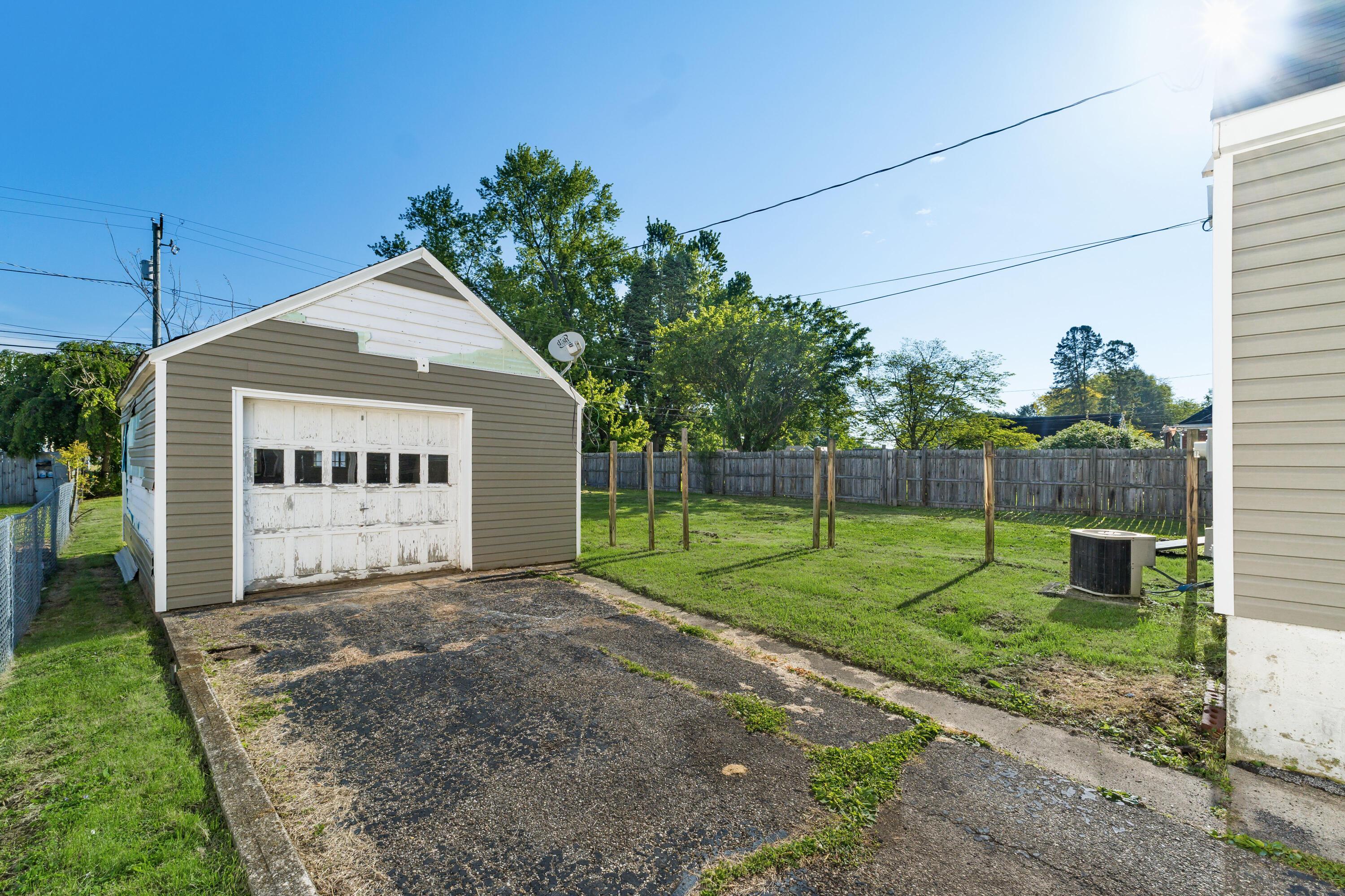 240 Stare Road Newark, OH 43055 - Photo 32 of 32 Detached Garage