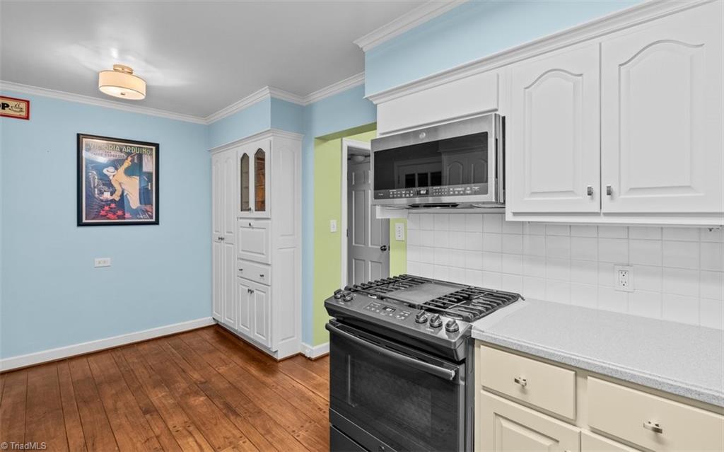 809 Hillcrest Drive High Point, NC 27262 - Photo 18 of 50