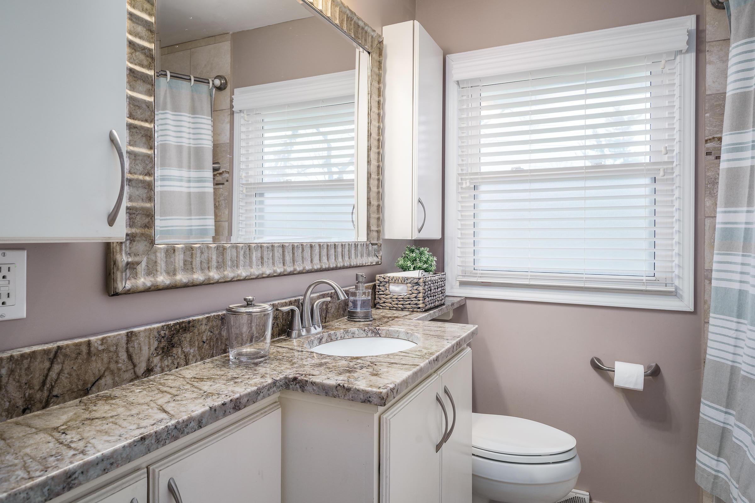 3715 Dorchester Road Columbus, OH 43221 - Photo 12 of 31