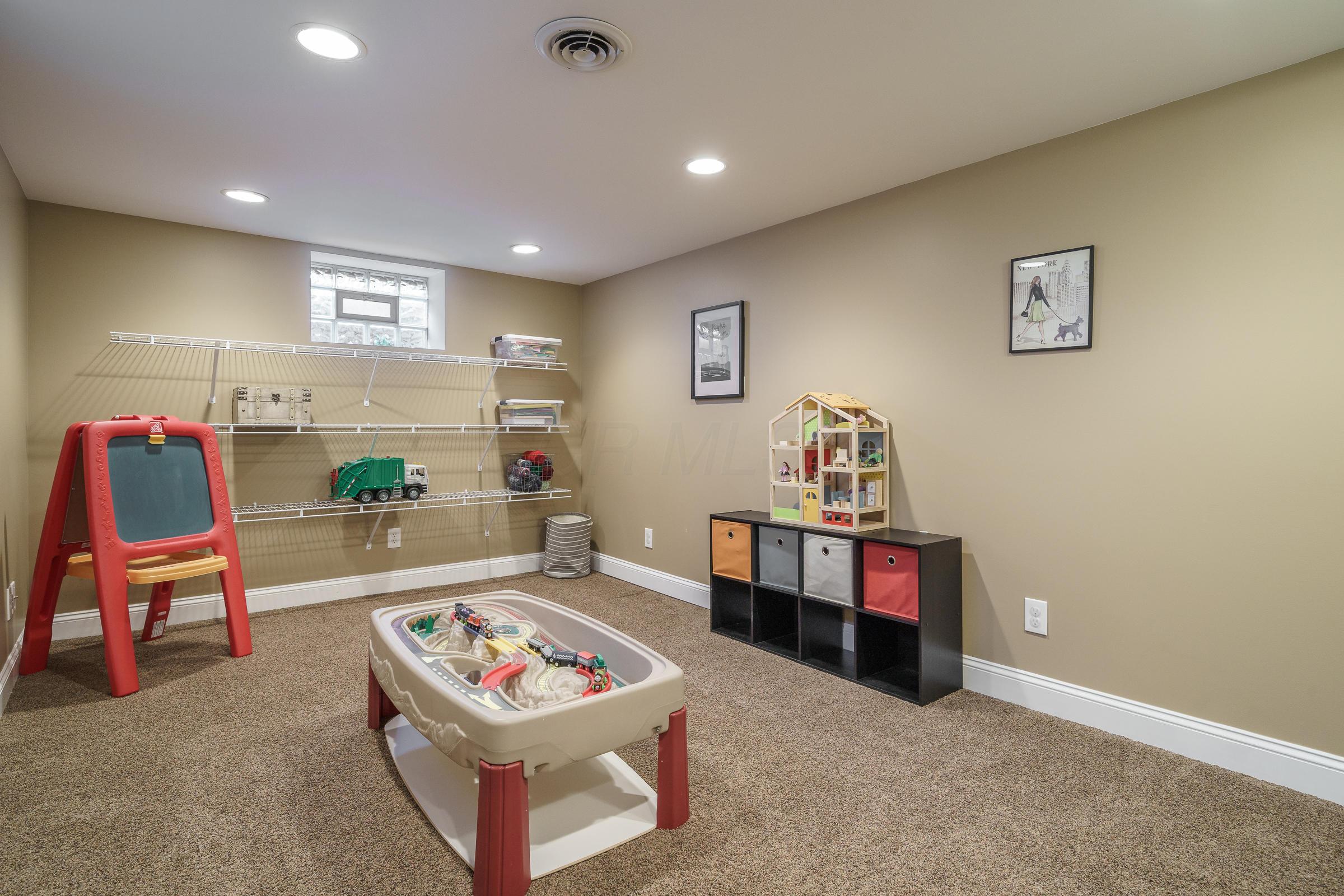 3715 Dorchester Road Columbus, OH 43221 - Photo 21 of 31