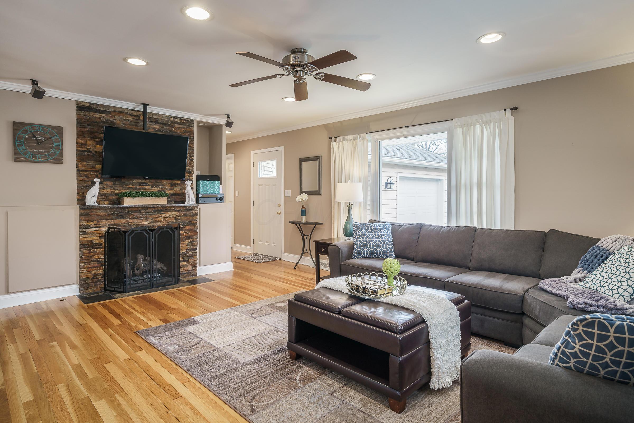3715 Dorchester Road Columbus, OH 43221 - Photo 9 of 31