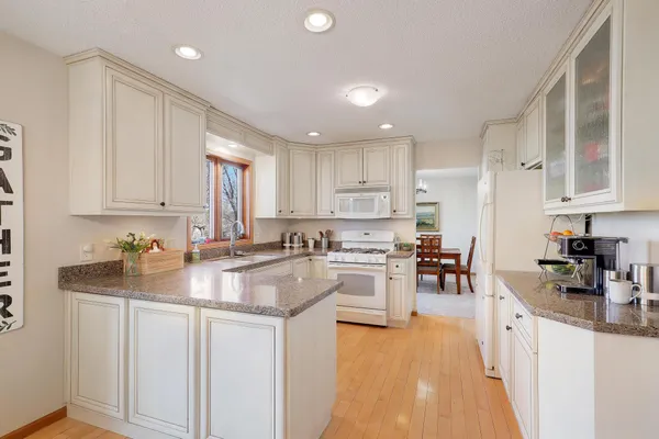 $525,000 | 13485 Dahlia Court, Rosemount, MN 55068