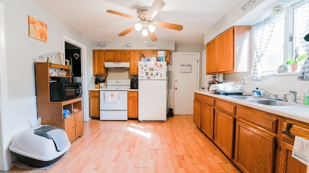 99 St James Avenue Springfield, MA 01109 - Photo 8 of 15
