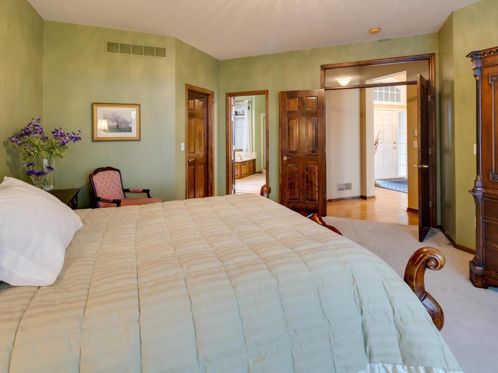 4165 Lakeridge Road Chanhassen, MN 55331 - Photo 26 of 43 Gallery Image 26