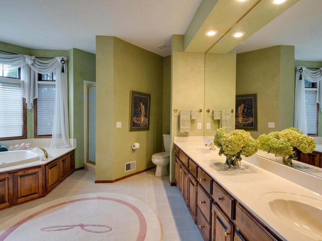 4165 Lakeridge Road Chanhassen, MN 55331 - Photo 27 of 43 Gallery Image 27